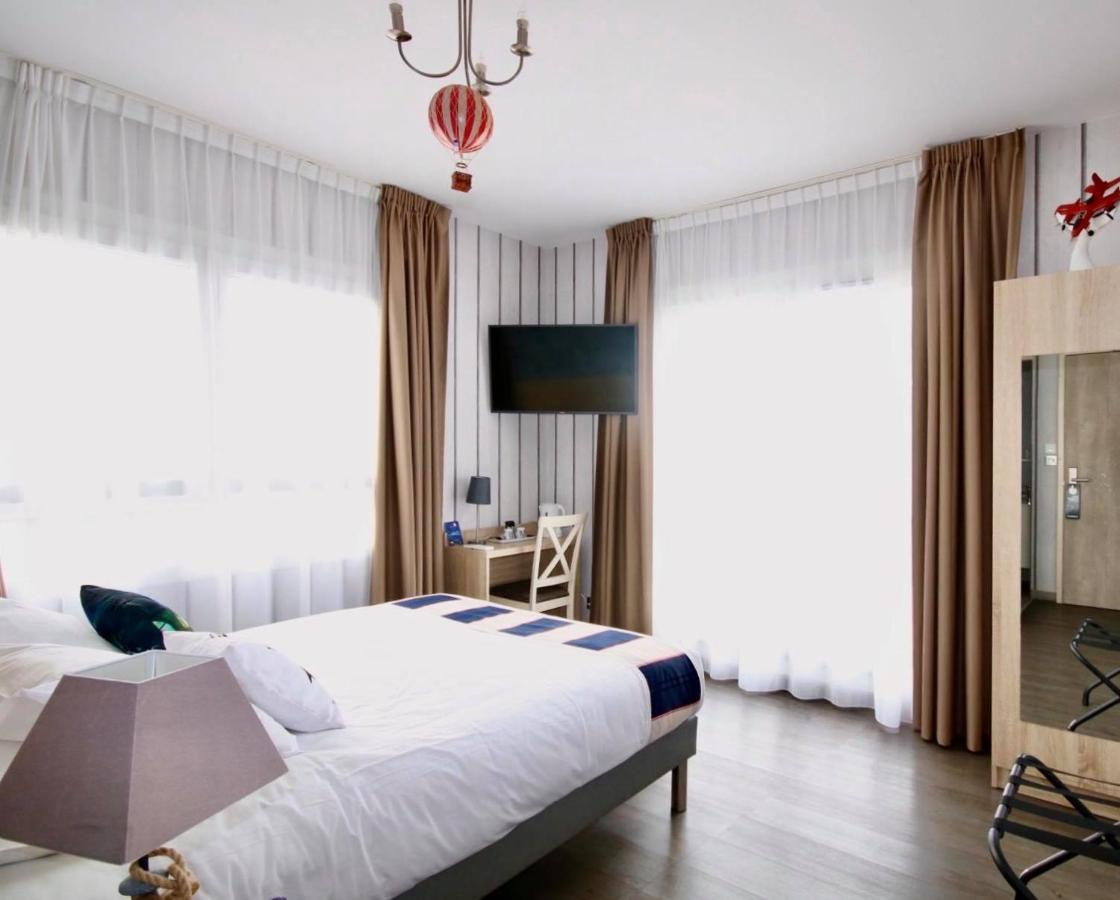 The Originals Boutique, Hotel Lakeside, Biscarrosse , Lac Parentis-en-Born Bagian luar foto