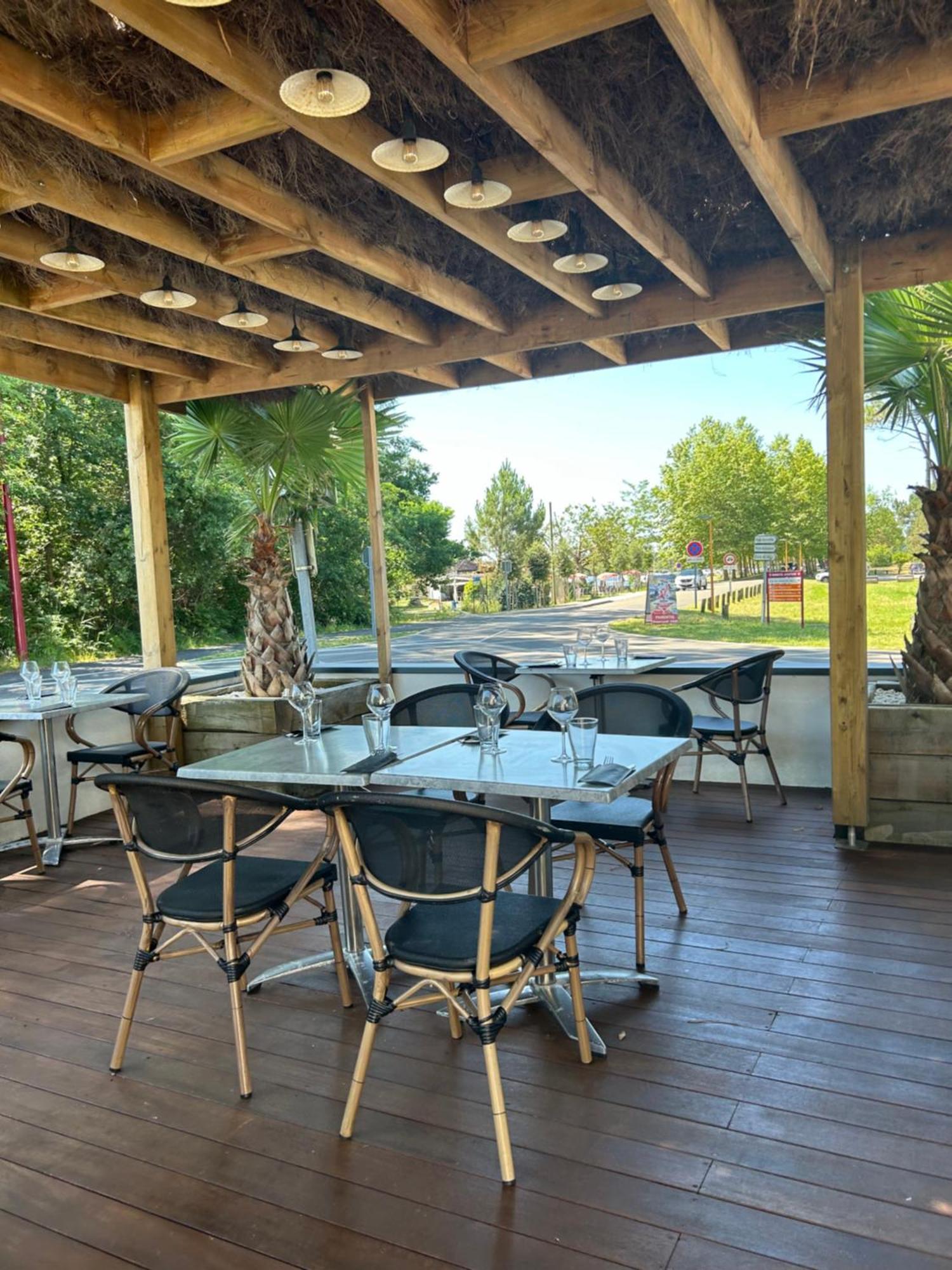 The Originals Boutique, Hotel Lakeside, Biscarrosse , Lac Parentis-en-Born Bagian luar foto